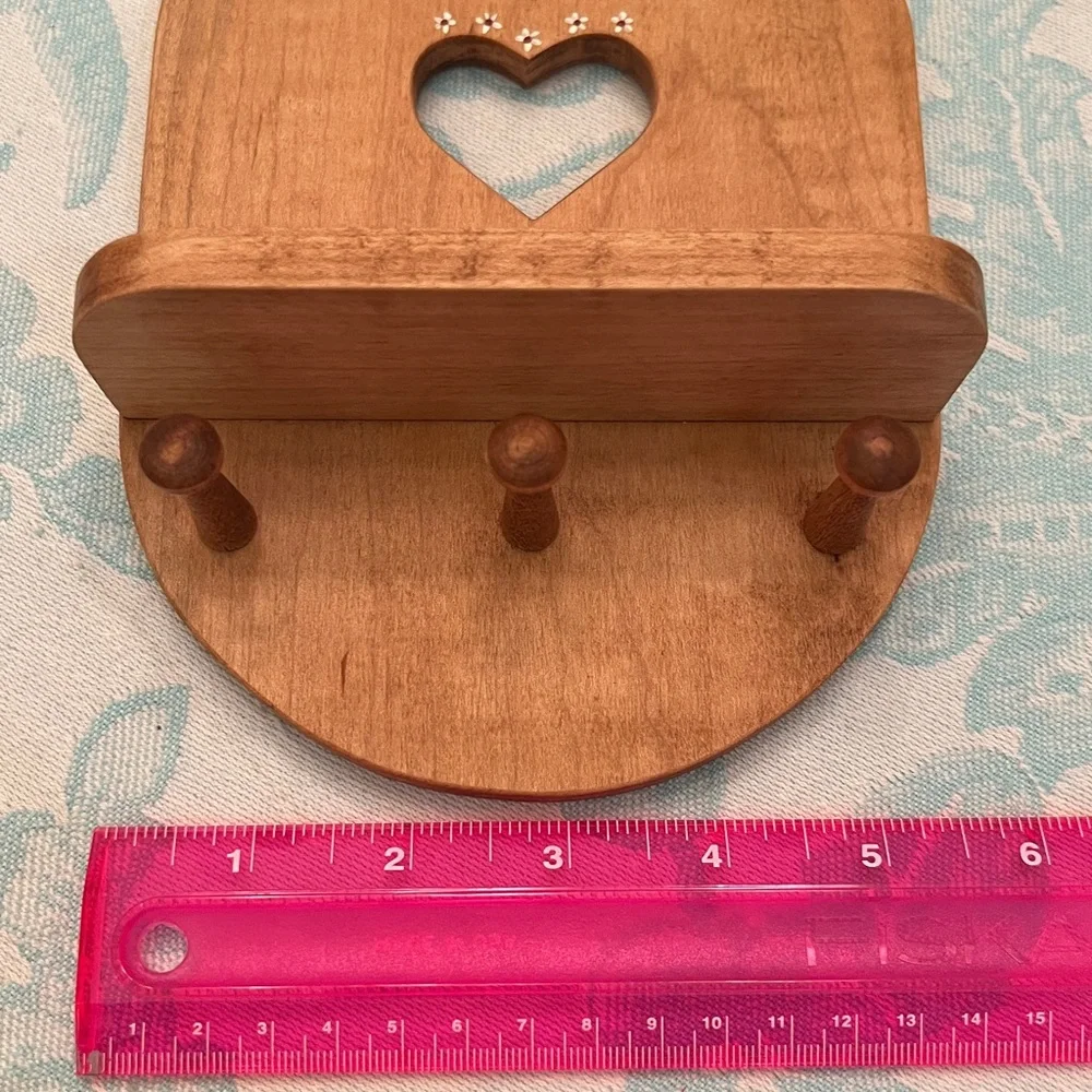 Hand Made Wood Heart Shelf w Pegs - Jewelry - Picture 2 of 6